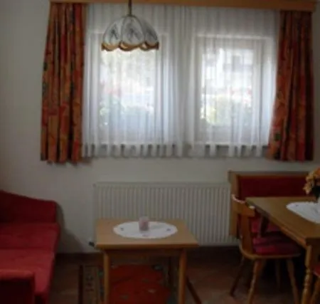 Tschafein Apartman *