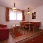 Apartament Tschafein *