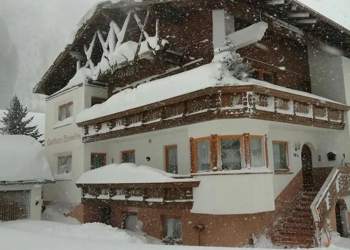 Appartement Tschafein